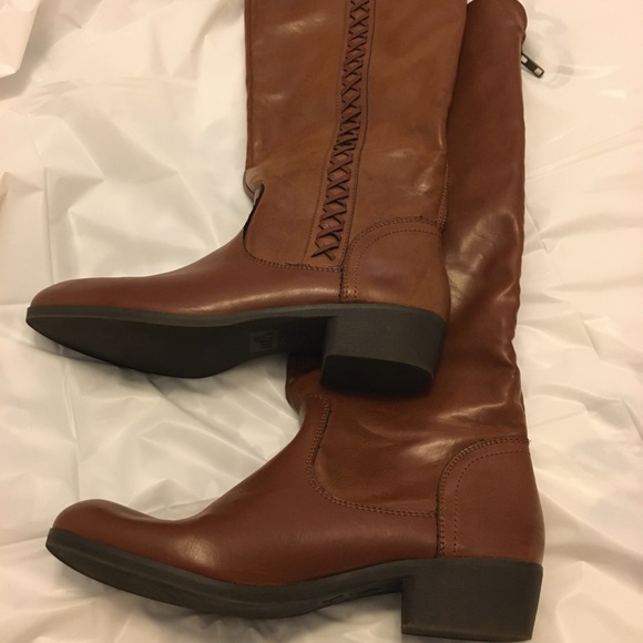 Women’s MIA girl Beautiful brown fall riding boots - Picture 2 of 13
